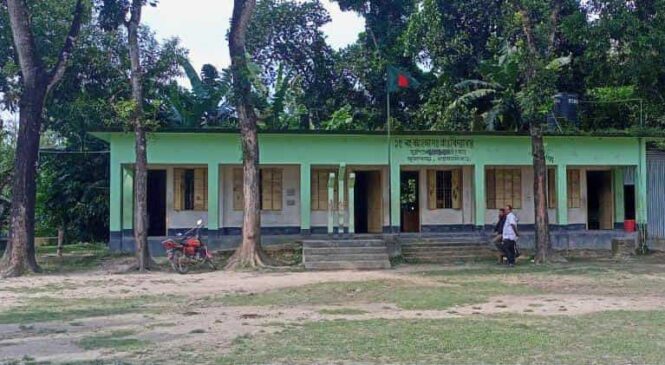 শিক্ষক ও অবকাঠামো সংকটে মুক্তাগাছার বাহেংগা সরকারি প্রাথমিক বিদ্যালয়