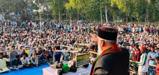 ইসলামপুরে ১১ দলীয় জোটের নির্বাচনী জনসভা ও গণমিছিলে মানুষের ঢল
