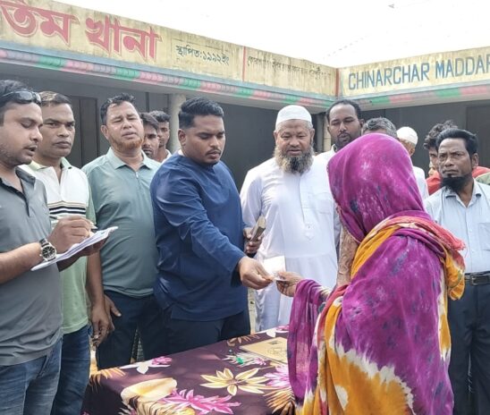 প্রবাসী সফল উদ্যোক্তা জাকির হোসাইনের উদ্যোগে ৩০০ অসহায় মানুষের মাঝে নগদ অর্থ বিতরণ